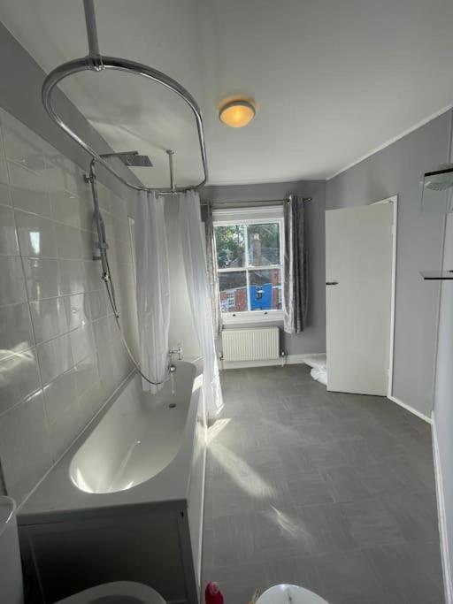 Brady'S Glastonbury Beautiful Pad Great Location! Exteriér fotografie